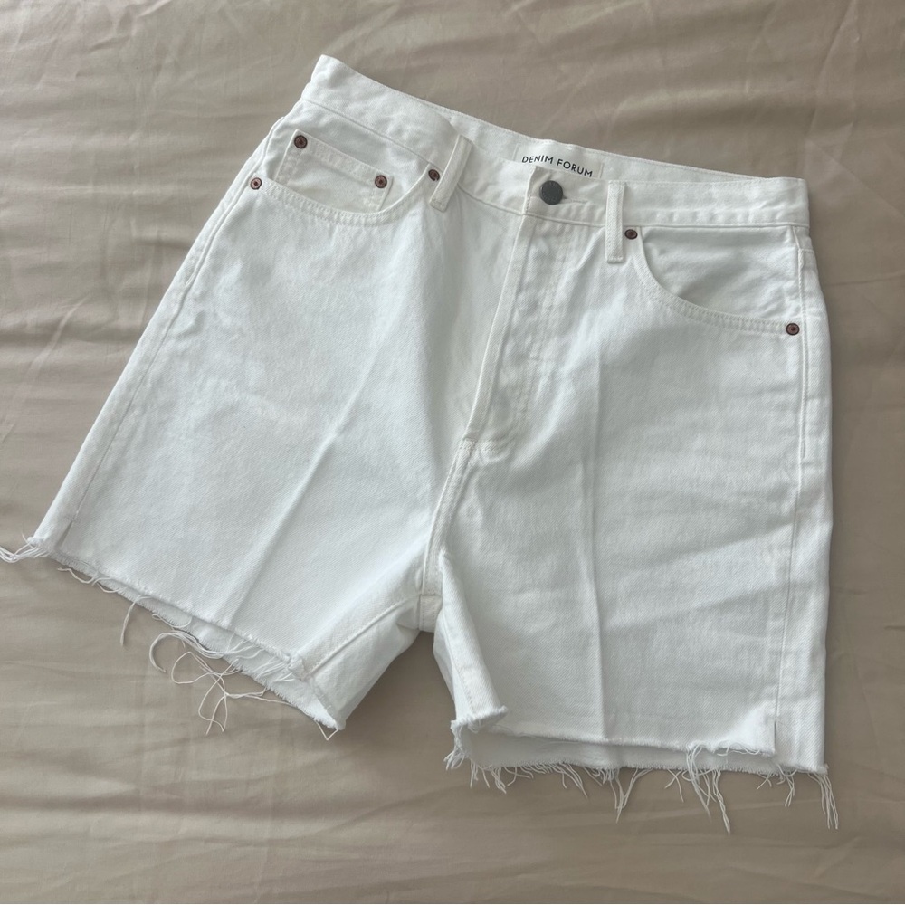 Aritzia Mid Thigh Short, 28